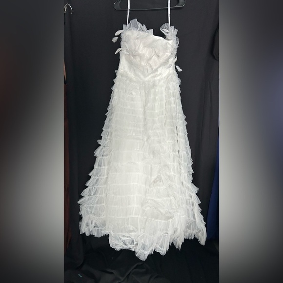 Mac Duggal 20530 NWT White Strapless Ruffle Gown with Feathers - Picture 5 of 13